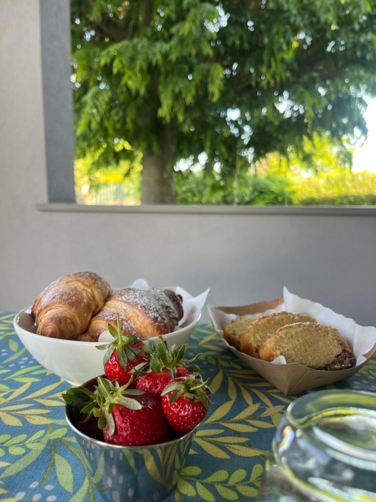 B&B A Due Passi Dal Mare 利多波波萨 外观 照片